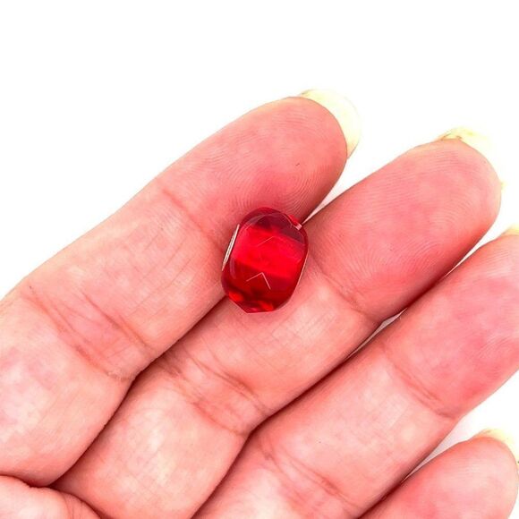 Trollbeads Red Faceted Geometric Beads - Picture 3 of 5